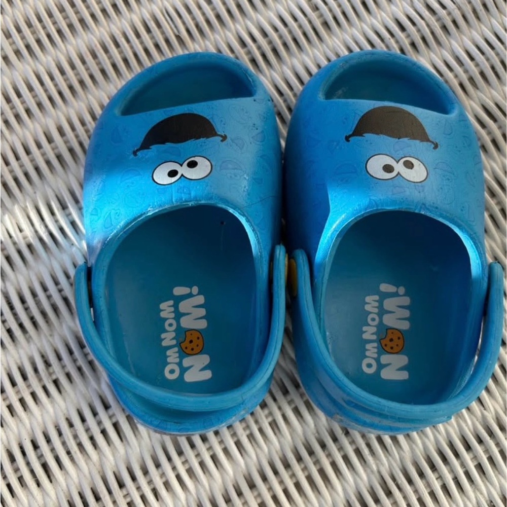 Kids Blue Cookie Monster Slip-On Clogs 4c